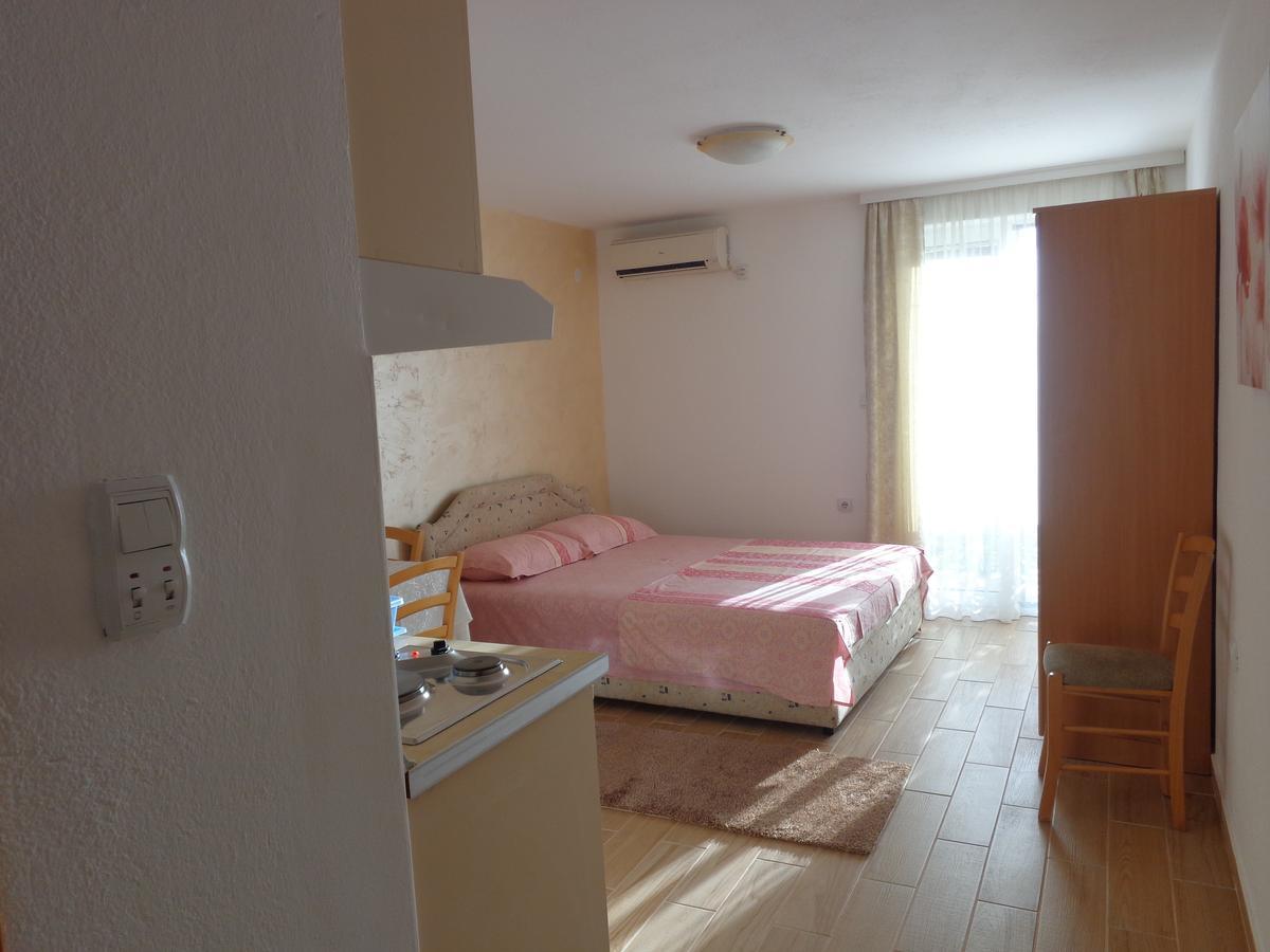 Guest House Ivana Tivat Luaran gambar